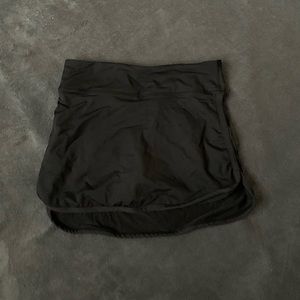 Lulu Lemon Black skort Size:6